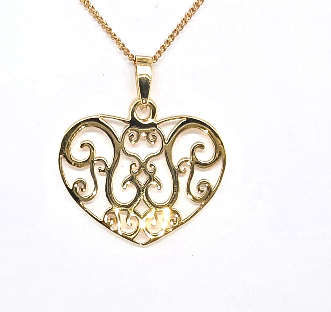 9CT YELLOW GOLD LARGE FILIGREE HEART PENDANT