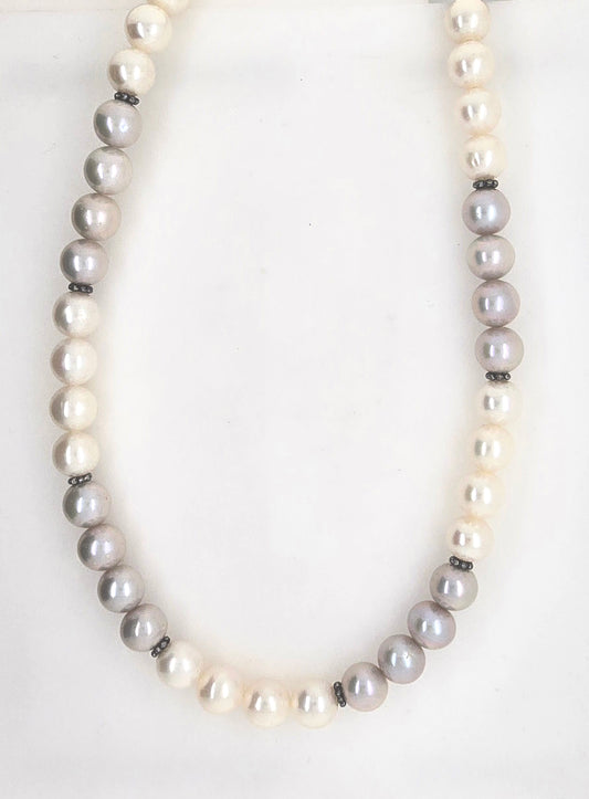 STERLING SILVER 45CM WHITE AND GREY FRESHWATER & PEARL NECKLET