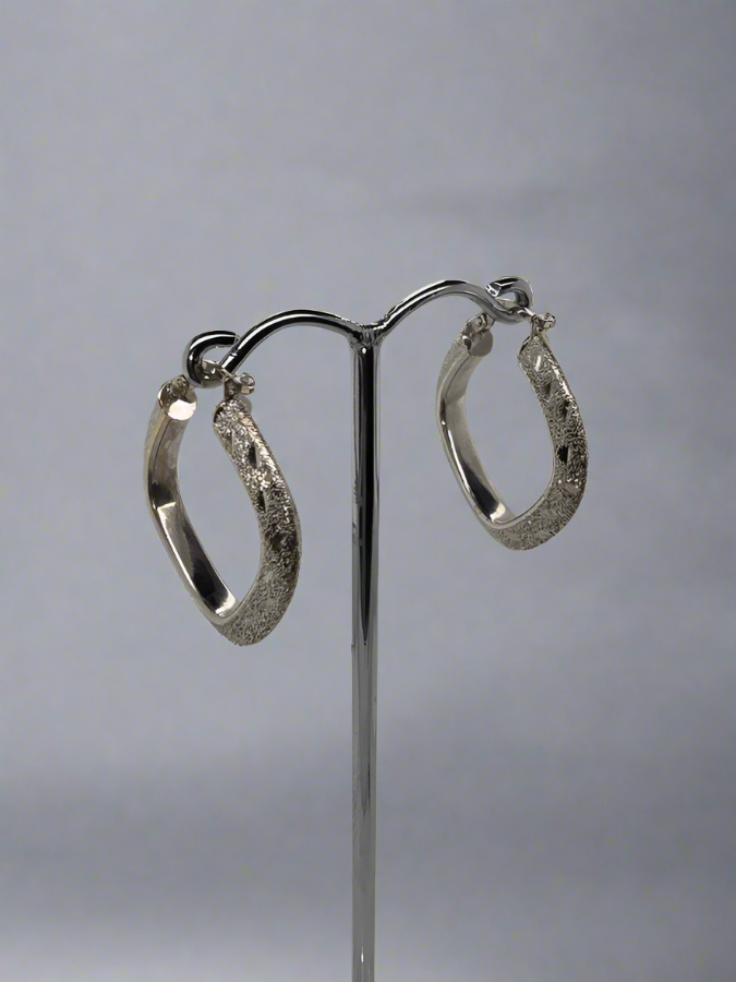 18CT WHITE GOLD IMPORTED FANCY HOOP EARRINGS