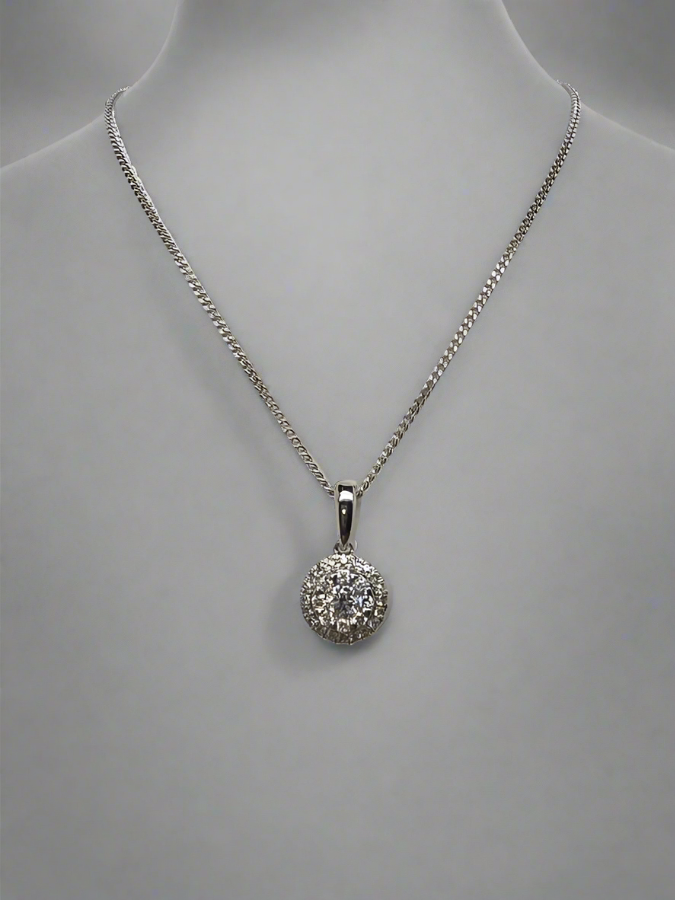 9CT WHITE GOLD DIAMOND CLUSTER PENDANT