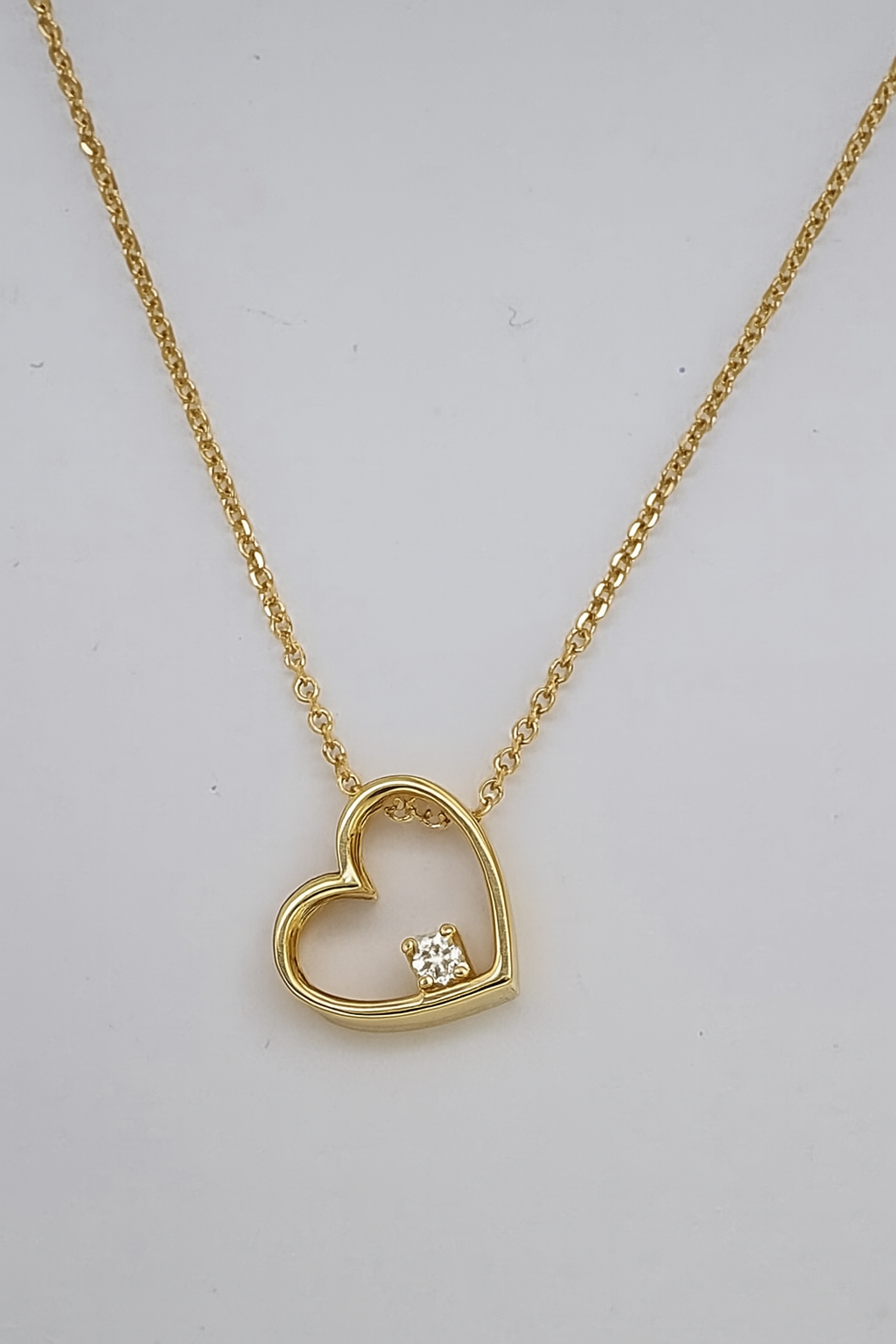 9CT YELLOW GOLD IMPORTED 45CM CUBIC ZIRCONIA HEART NECKLACE