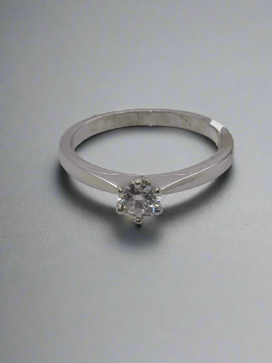 18CT WHITE GOLD 6 CLAW SET DIAMOND SOLITAIRE RING