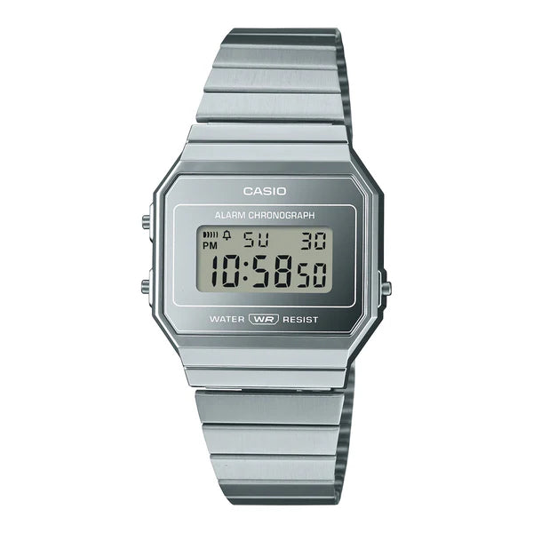 CASIO DIGITAL VINTAGE WATCH STAINLESS STEEL BAND A700WEV-7A.