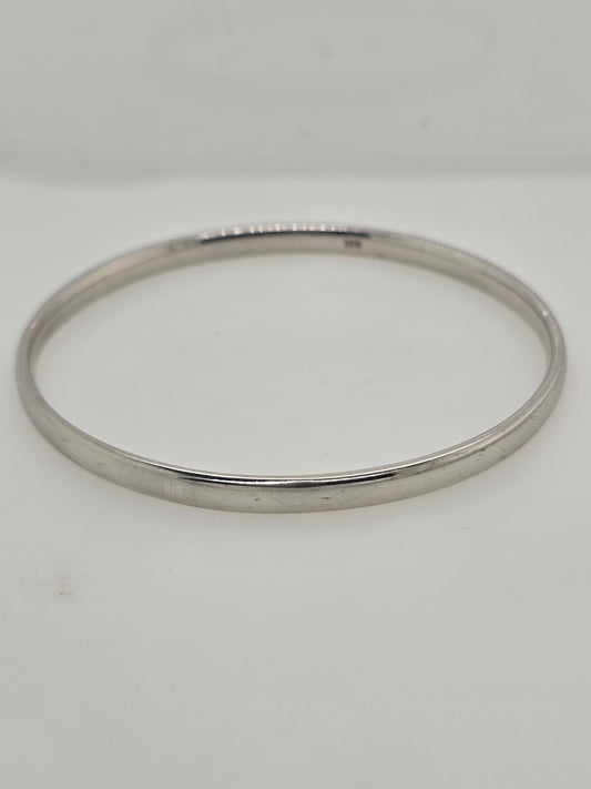 9CT WHITE GOLD 5X65MM 24.9GRAM OVAL FIT BANGLE