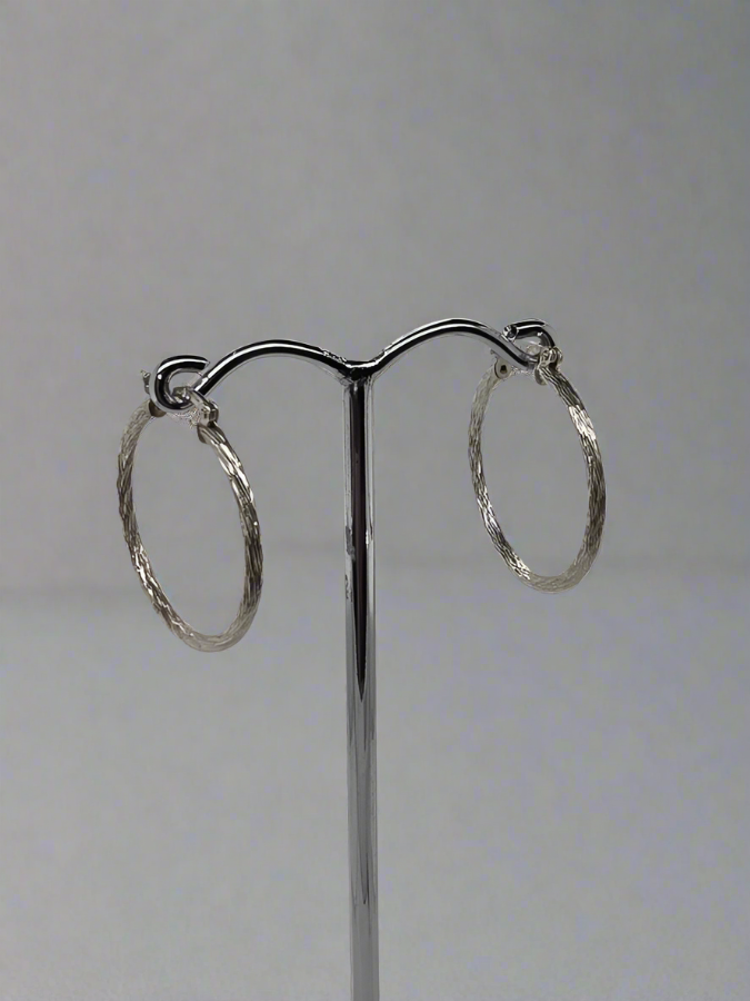 18CT WHITE GOLD IMPORTED 1.7MM X 20MM PATTERN HOOP EARRINGS