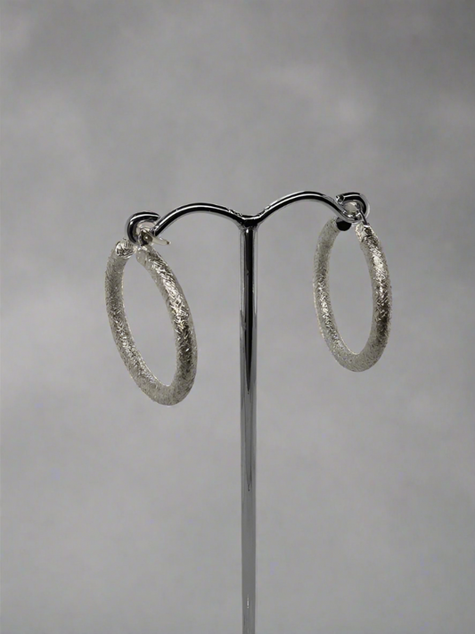 18CT WHITE GOLD IMPORTED 3 X 20MM FANCY HOOP EARRINGS