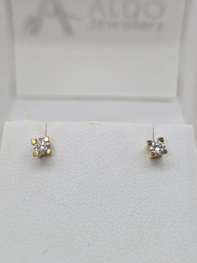 9CT YELLOW GOLD DIAMOND STUD EARRINGS