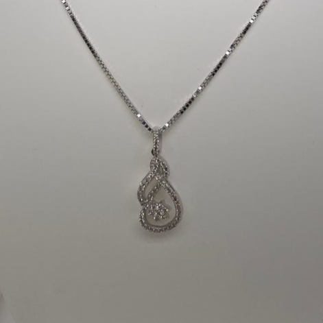 18CT WHITE GOLD FANCY CLAW SET DIAMOND PENDANT