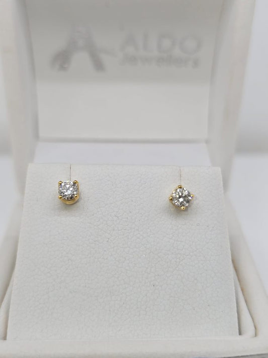 18CT YELLOW GOLD 4 CLAW SET DIAMOND STUD EARRINGS