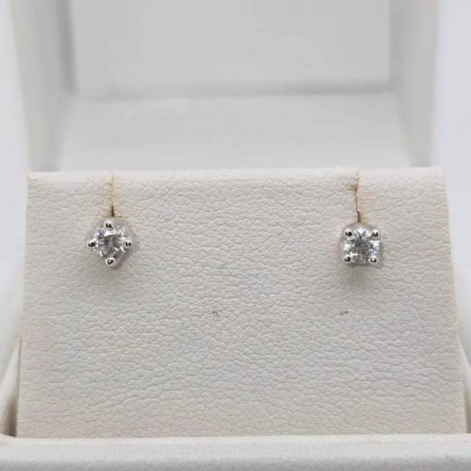 14CT WHITE GOLD DIAMOND STUD EARRINGS