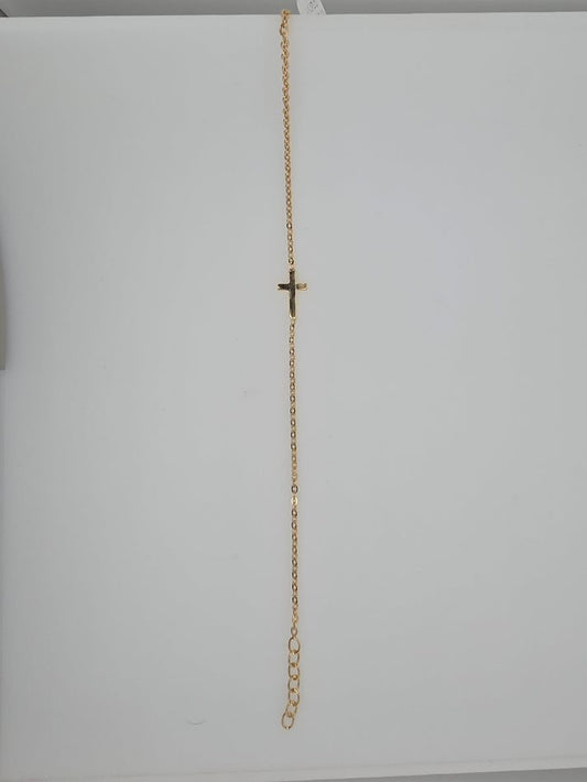 9CT YELLOW GOLD 19CM CABLE BRACELET WITH PLAIN CROSS.