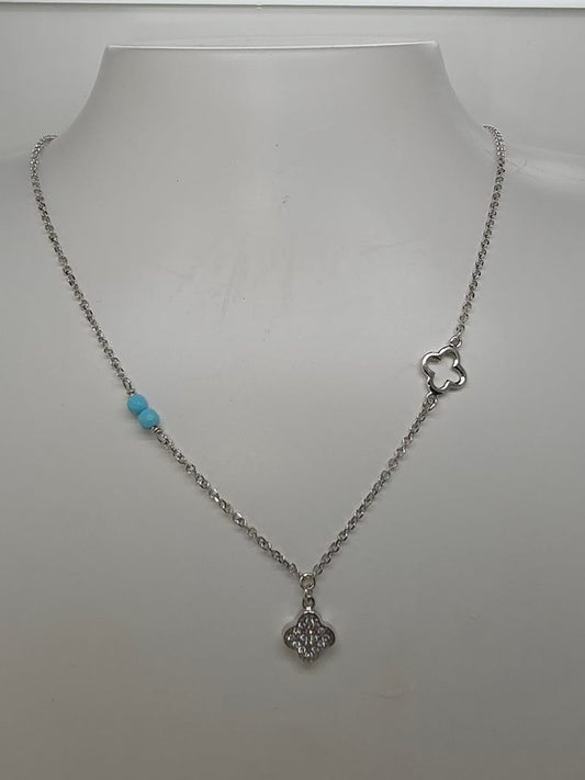 9CT WHITE GOLD IMPORTED 43CM CUBIC ZIRCONIA CLOVER AND TURQUOISER BEAD NECKLACE.