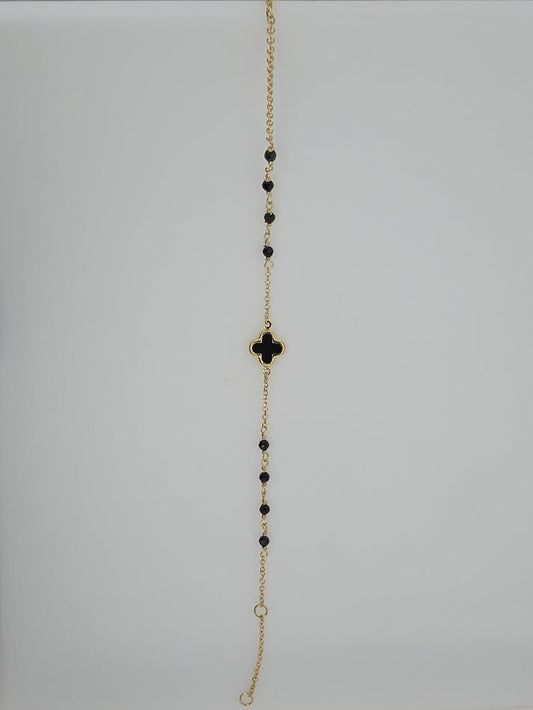 9CT YELLOW GOLD 16-19CM IMPORTED ONYX CLOVER AND BEAD BRACELET.