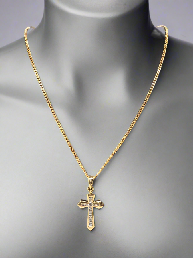 18CT YELLOW GOLD BAGUETTE AND ROUND CHANNEL SET DIAMOND CROSS PENDANT