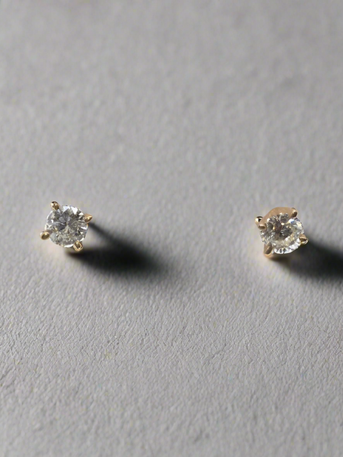 9CT YELLOW GOLD 4 CLAW SET DIAMOND STUD EARRINGS