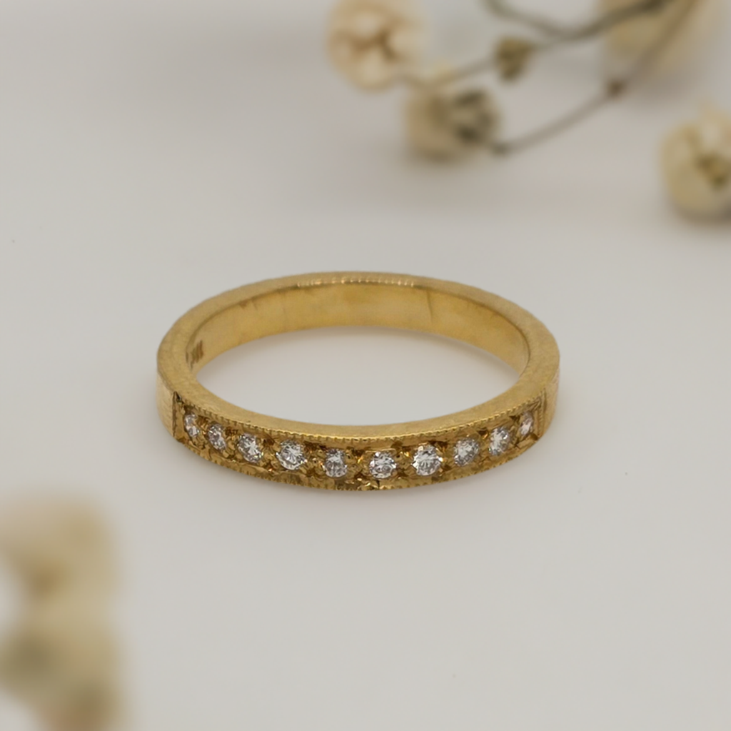 18CT YELLOW GOLD DIAMOND GRAIN SET RING