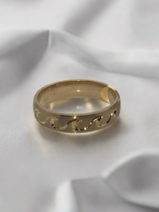 9CT YELLOW GOLD RING