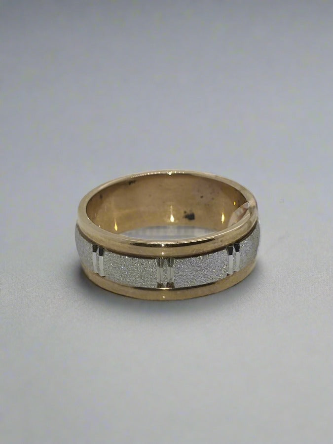 9CT TWO TONE FANCY RING